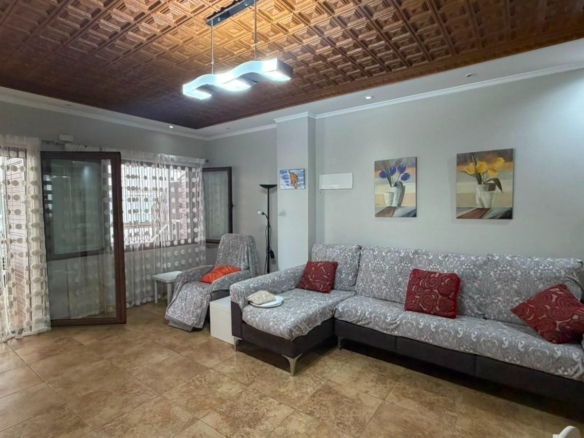 Town House in Torrevieja – YC483038