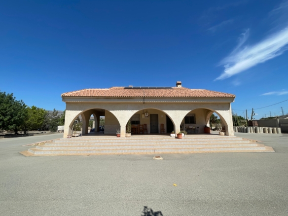 Villa in Crevillente – YC487207
