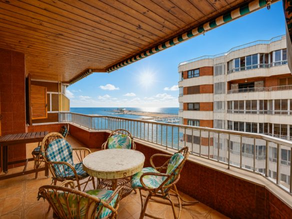Apartment in Torrevieja – YC487370