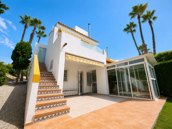 Villa in Villamartin – YC487445