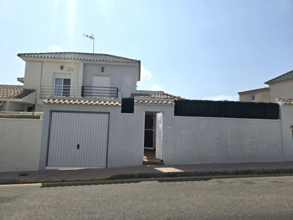 Town House in Torrevieja – YC487573