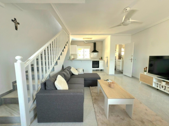 Duplex in Torrevieja – YC487653