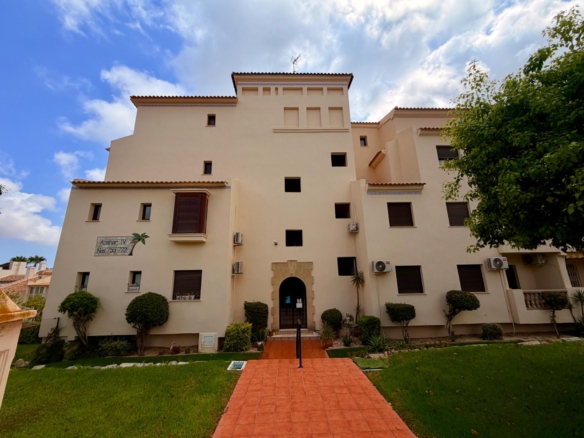 Apartment in Orihuela Costa – YC490719