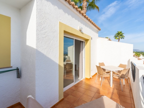 Top Floor Bungalow in Calpe – YC490997