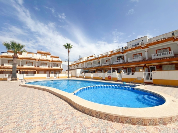 Villa in Los Alcazares – YC491407