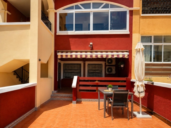 Bungalow in Orihuela Costa – YC490786