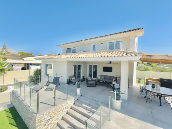 Villa in Alfas del Pi – YC494530