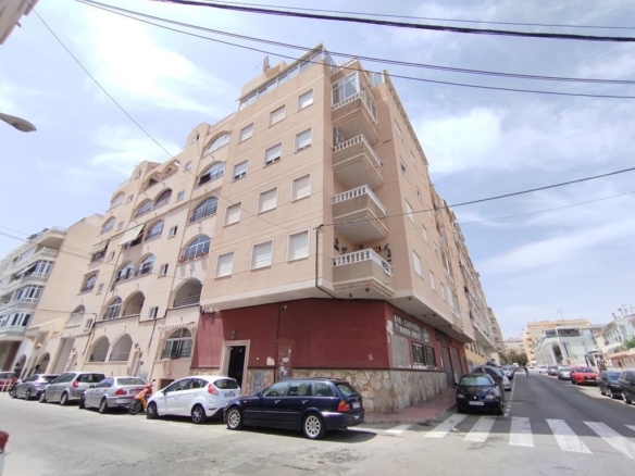 Apartment in Torrevieja – YC492525