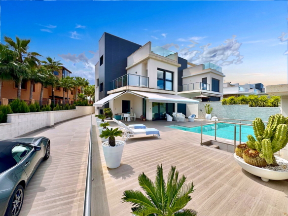 Villa in San Miguel de Salinas – YC494535