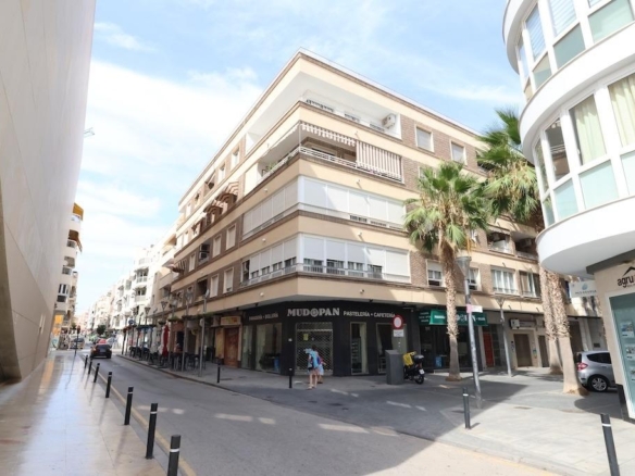 Penthouse in Torrevieja – YC496036