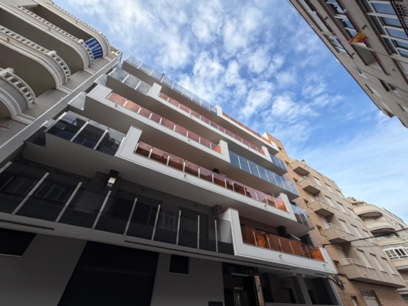 Apartment in Torrevieja – YC474579