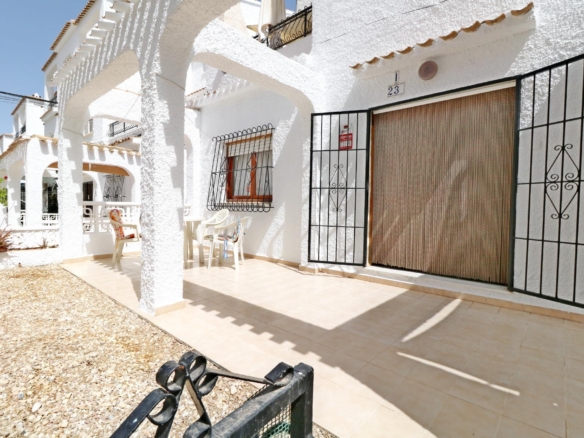 Bungalow in Torrevieja – YC496141