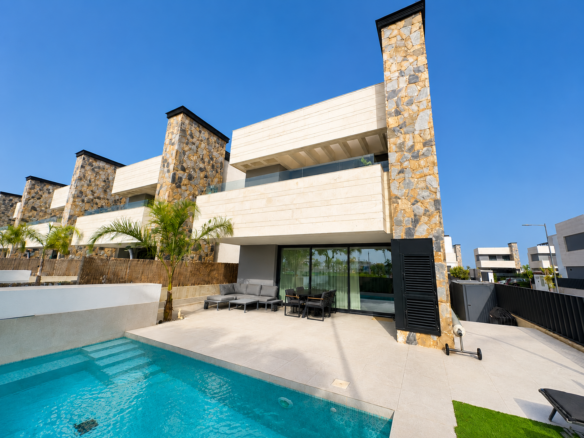 Villa in Santa Rosalia Resort – YC496223