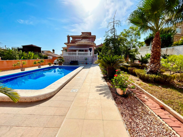Villa in Orihuela – YC496246