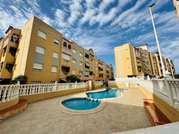 Apartment in La Mata – YC496387