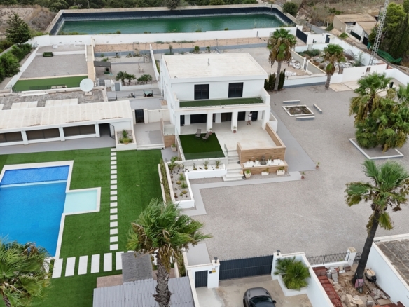 Villa in Los Montesinos – YC496532