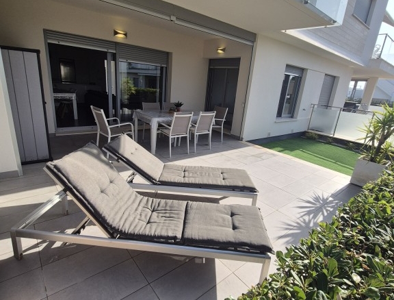 Bungalow in Vistabella Golf Entre Naranjos – YC496634