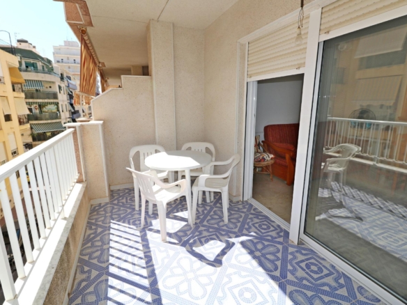Apartment in Torrevieja – YC496641