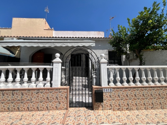 Villa in San Fulgencio – YC496704
