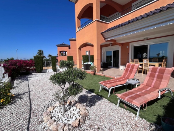 Apartment in Altaona Golf – YC496727
