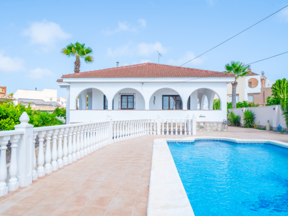 Villa in Los Balcones – YC496873