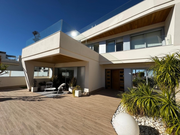 Villa in Orihuela Costa – YC498097