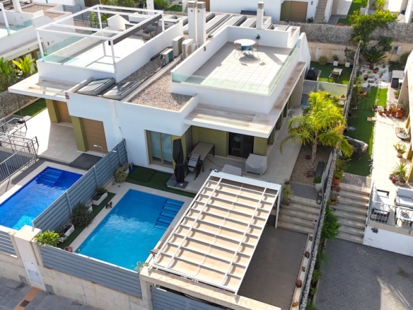 Villa in Vistabella Golf Entre Naranjos – YC711448