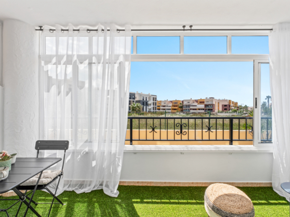 Apartment in Playa Flamenca – YC499047