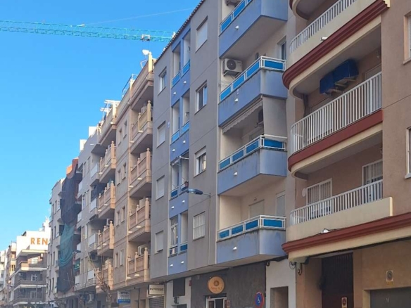Apartment in Torrevieja – YC501117