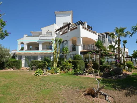 Apartment in Hacienda Riquelme Golf Resort – YC503012