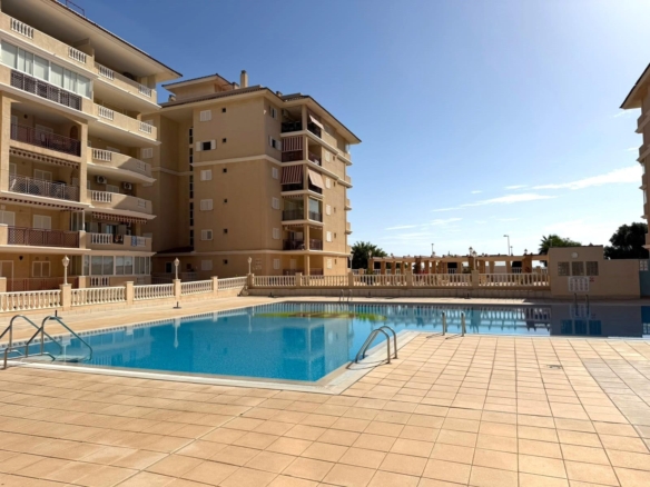Apartment in Torrevieja – YC505792
