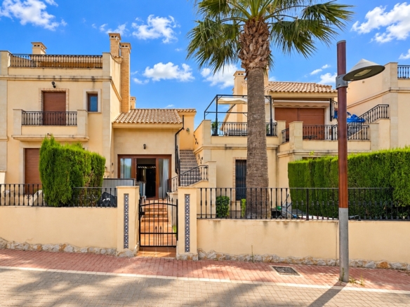 Town House in La Finca Golf Resort – YC506573