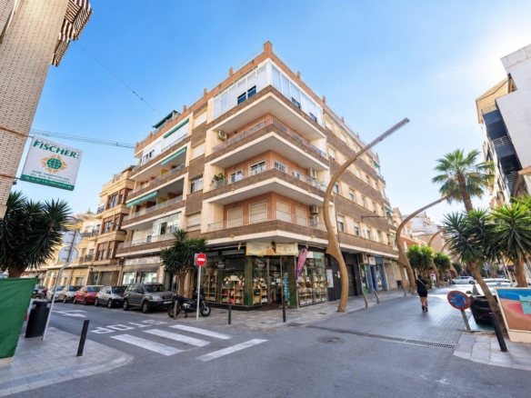 Apartment in Torrevieja – YC511967
