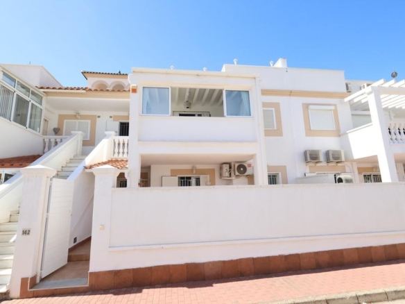 Bungalow in Orihuela Costa – YC508240