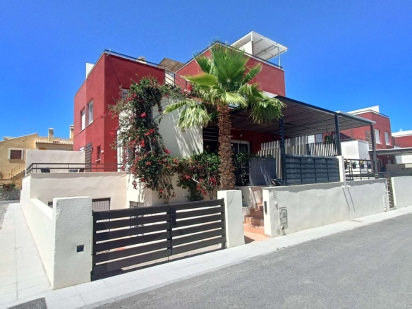 Quad House in Algorfa – YC590445