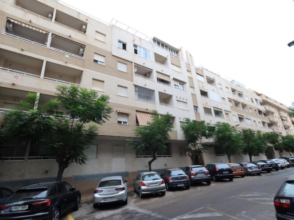 Apartment in Torrevieja – YC498162