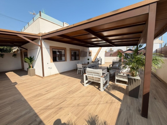 Town House in Torrevieja – YC611242
