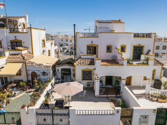 Villa in Vistabella Golf Entre Naranjos – YC504119