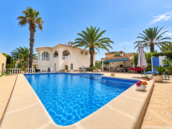 Villa in Ciudad Quesada – YC611447