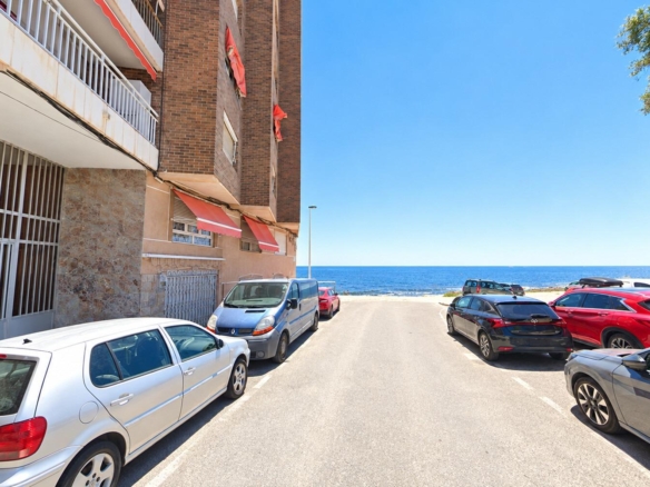 Apartment in Torrevieja – YC611568