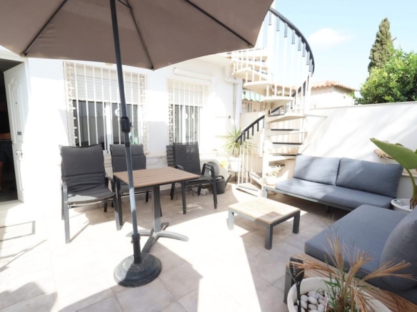Bungalow in Torrevieja – YC611774