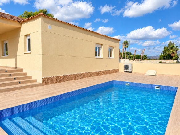Villa in Catral – YC611800