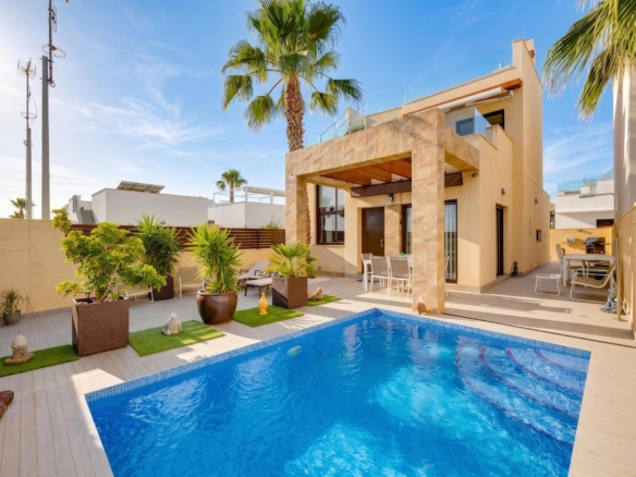 Villa in Ciudad Quesada – YC613056