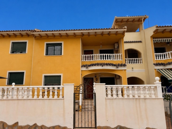 Apartment in Urbanización Ciudad Quesada – YC618549