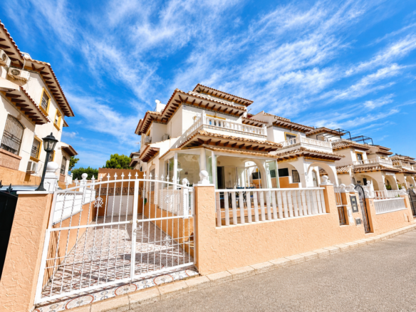 Town House in Cabo Roig – YC622677