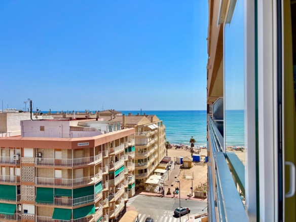 Apartment in Torrevieja – YC505761