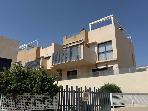 Bungalow in Orihuela Costa – YC628392