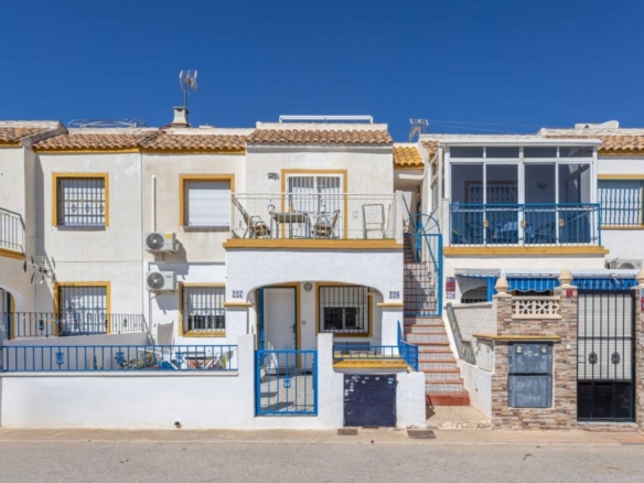 Apartment in Torrevieja – YC629189