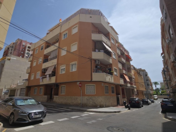 Apartment in Torrevieja – YC508434