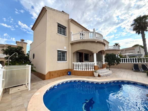 Villa in Orihuela Costa – YC667689